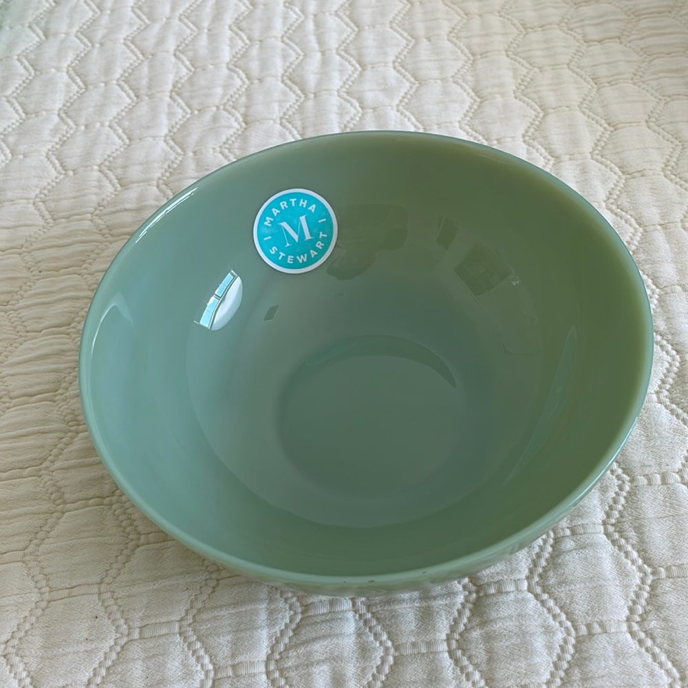 NWT Martha Stewart Jadeite Glass Bowl 8.3” Diameter